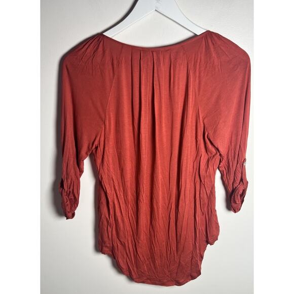 Tiny X Anthropologie Size XS Orange Embroidered Roll Tab Sleeve Henley Top - Picture 3 of 9
